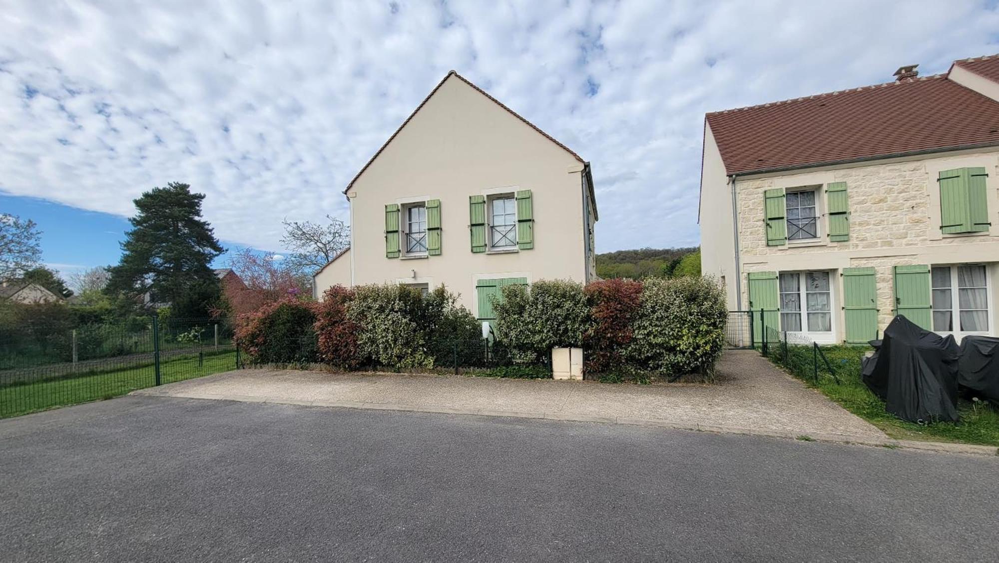 Le Pavillon Emeraude - Jardin - Parking Prive Prive - Proche Chantilly & Parc Asterix - Kids Friendly Jeux Babyfoot Tram-poline - Rer D Direct Paris Apartment