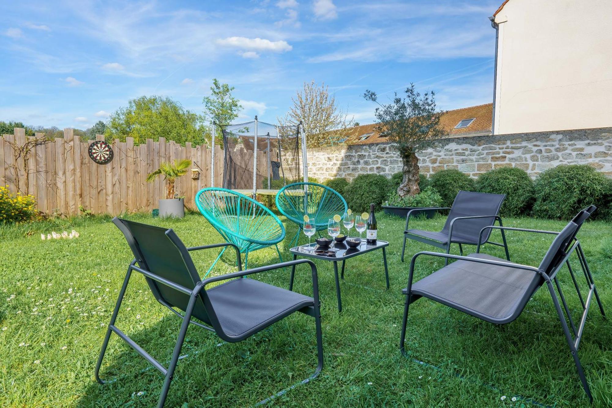 Le Pavillon Emeraude - Jardin - Parking Prive Prive - Proche Chantilly & Parc Asterix - Kids Friendly Jeux Babyfoot Tram-poline - Rer D Direct Paris